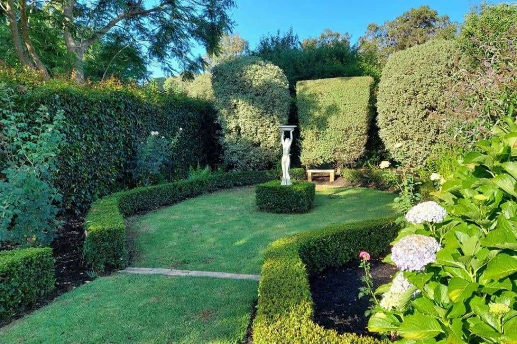 gardenstatue